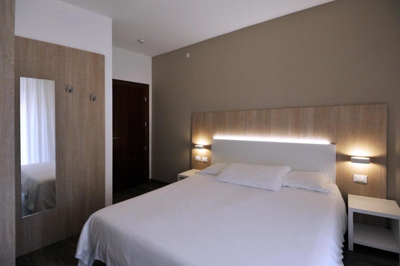 Hotel Etna Caorle Extérieur photo
