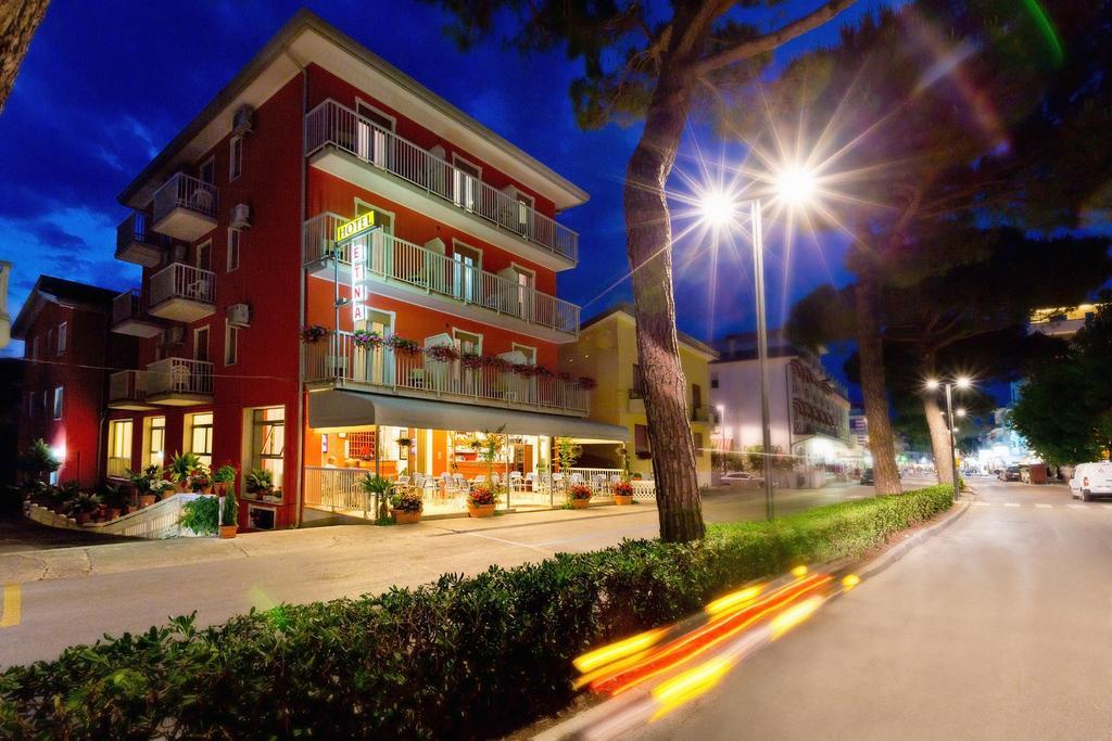 Hotel Etna Caorle Extérieur photo