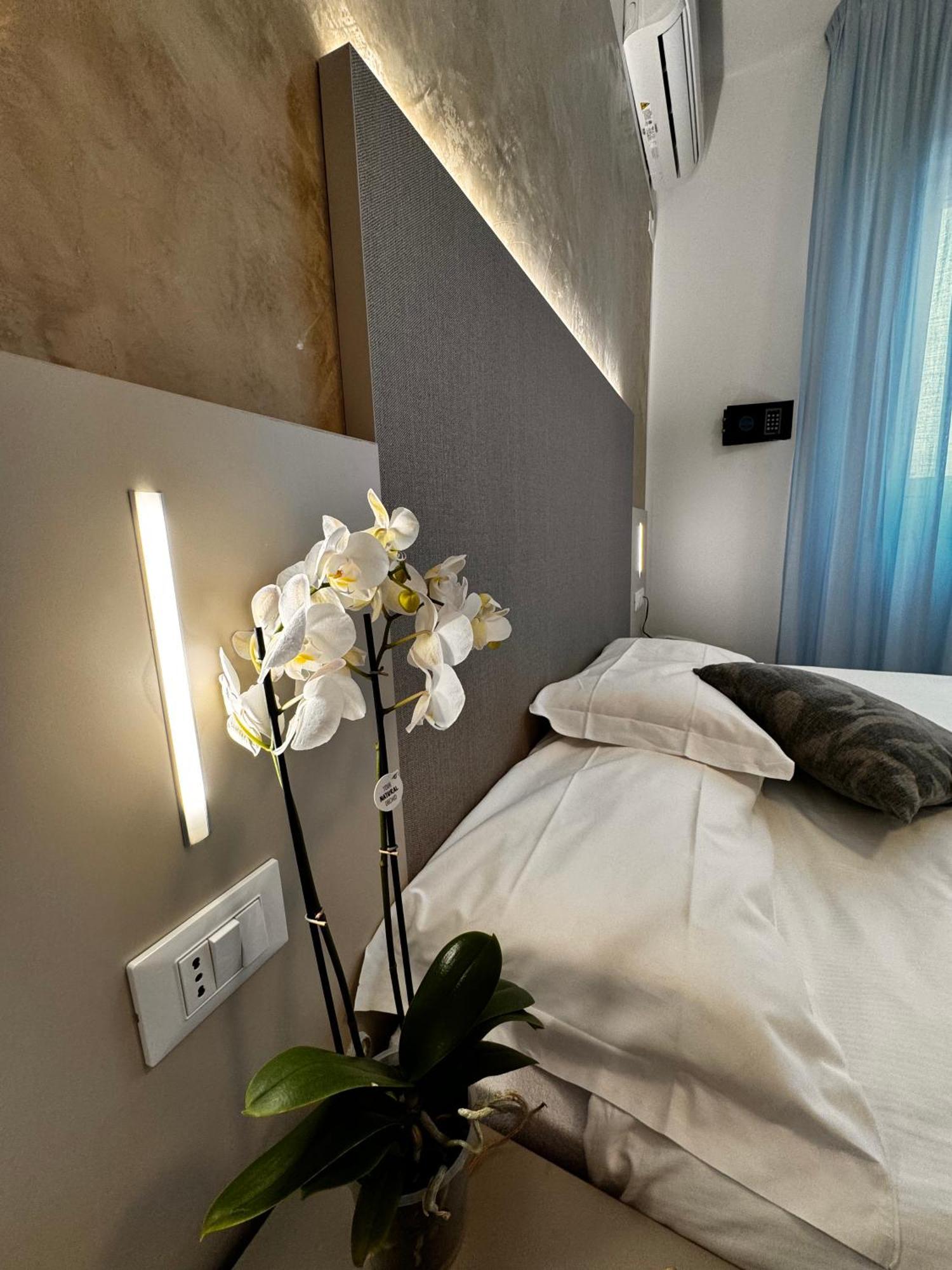 Hotel Etna Caorle Extérieur photo