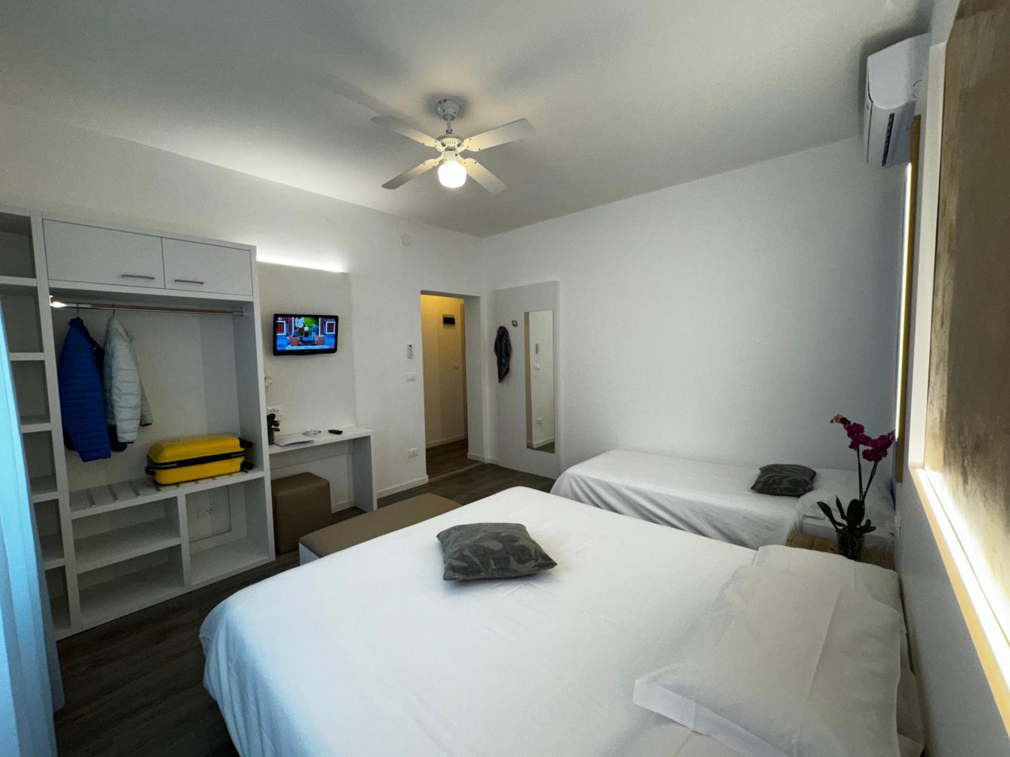 Hotel Etna Caorle Extérieur photo