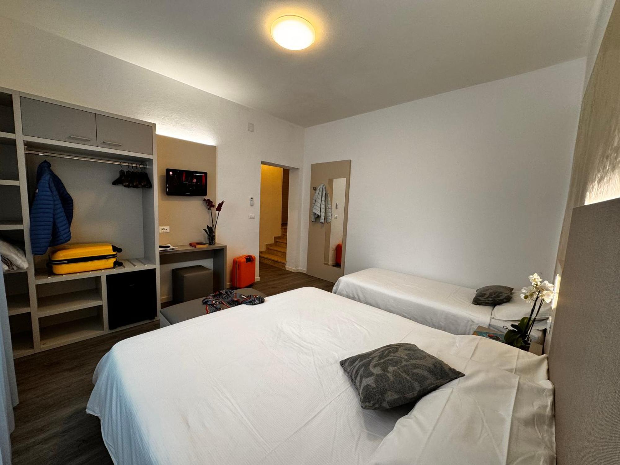Hotel Etna Caorle Extérieur photo